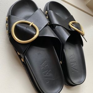 NEW Zara slides